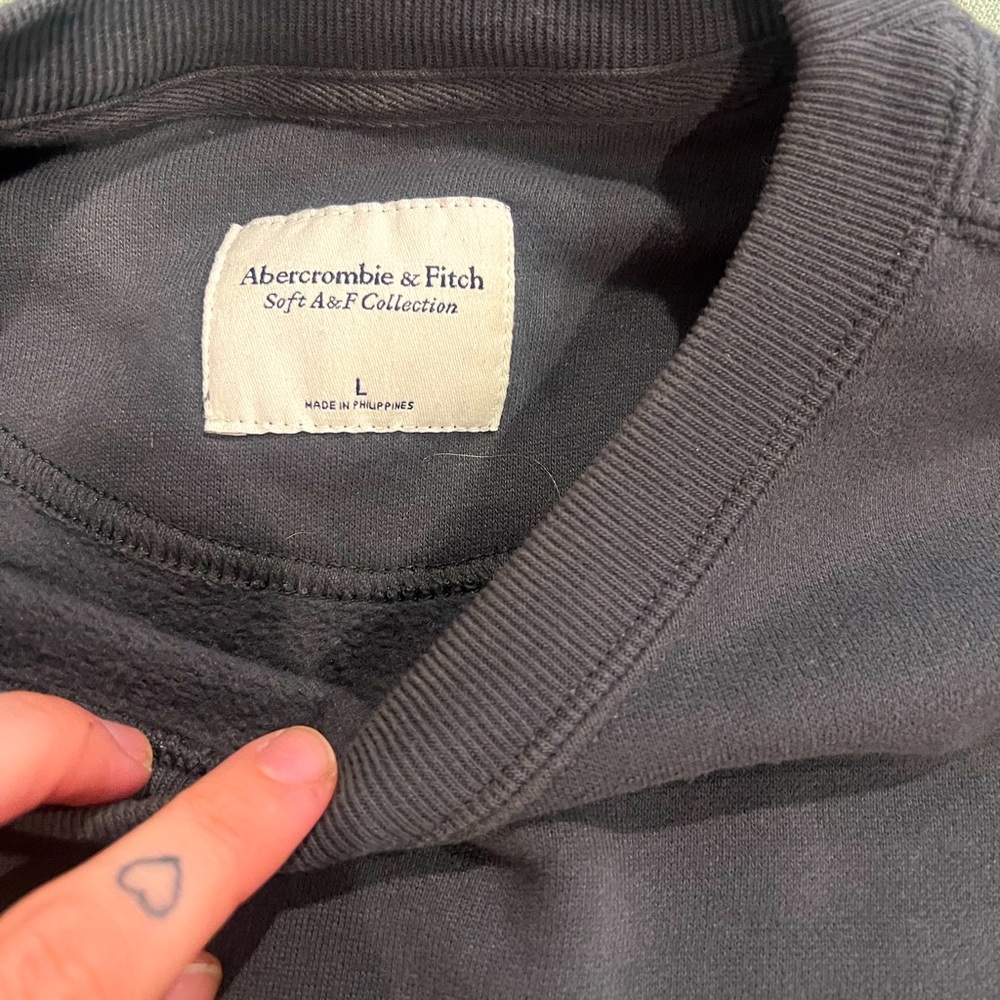 LARGE men’s Abercrombie sweatshirt